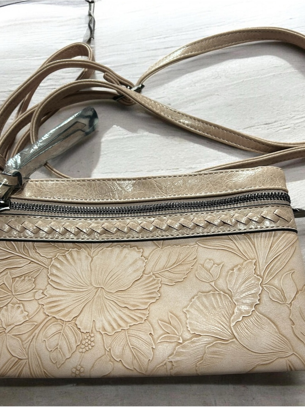 Women's Vegan Leather Floral  Embossed Crossbody Bag in Pink NWT